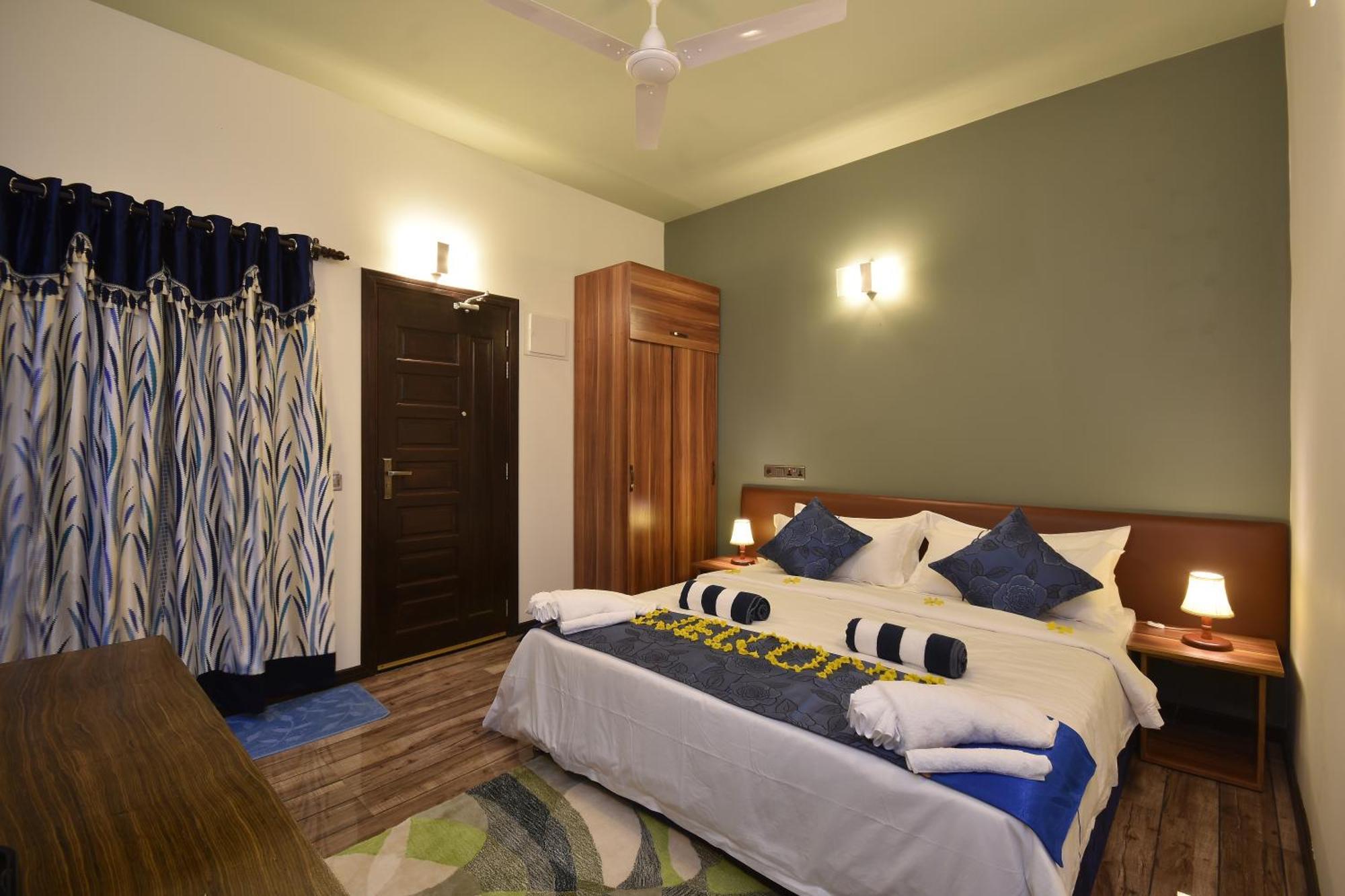 Island Home Inn Ukulhas Buitenkant foto